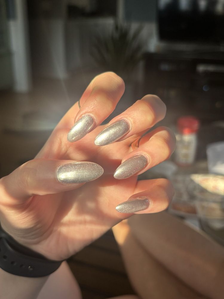K&J Nails Image