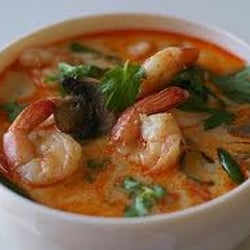 Pad Thai - TOM YYUM GOONG