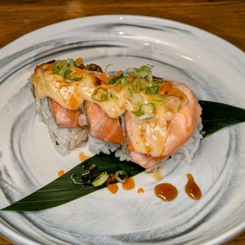Aikan Sushi - Baked Alaskan Roll - Izakaya Near Me - Northridge, California Aikan Sushi - Baked Alaskan Roll - Izakaya Near Me - Northridge, California