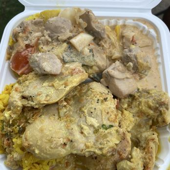 Da Spot - Thai Red Coconut Chicken Curry /Regular - Mediterranean Near Me - Honolulu, Hawaii Da Spot - Thai Red Coconut Chicken Curry /Regular - Mediterranean Near Me - Honolulu, Hawaii