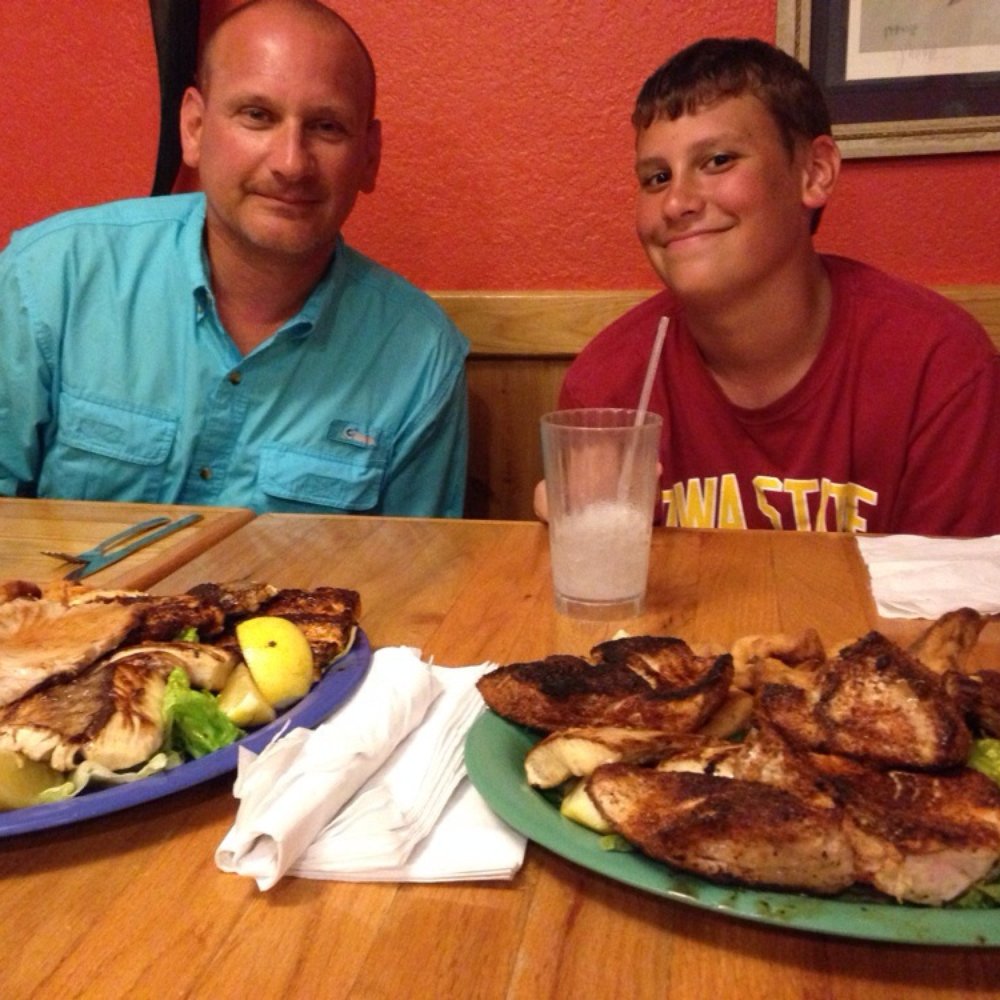 Darrell's Restaurant - Seafood Near Me - Manteo, North Carolina