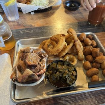 Little Richard's Barbeque - Barbeque Near Me - Yadkinville, North Carolina