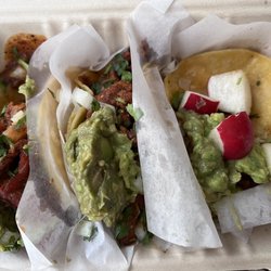 Chando's Tacos Truck - Adobada tacos
