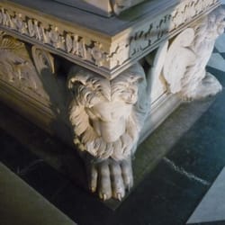 Mausoleum im Schlosspark