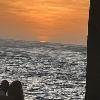 Moana Restaurant - Wine Bars Near Me - Kailua-Kona, Hawaii Moana Restaurant - Wine Bars Near Me - Kailua-Kona, Hawaii