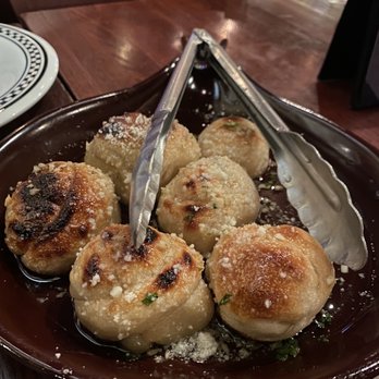 Anthony's Coal Fired Pizza & Wings - Garlic knots. Save that butter!!!! - Pizza Near Me - Tampa, Florida