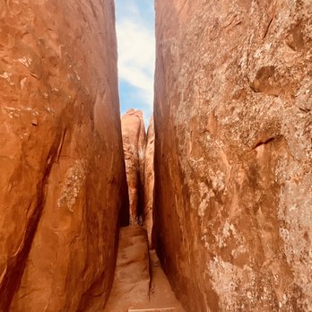 Arches National Park - Slot to get to Fallen Arch - Parks Near Me Arches National Park - Slot to get to Fallen Arch - Parks Near Me