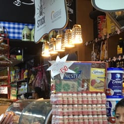 Chef Club - Para hipsterizar el lugar , chequen su iluminación