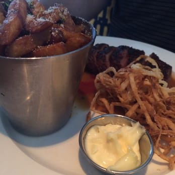Milestones - Steak frites - Comfort Food Near Me - Oakville, Ontario Milestones - Steak frites - Comfort Food Near Me - Oakville, Ontario