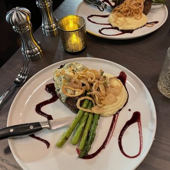 Vine and Oak - Filet Mignon - Comfort Food Near Me - Cranford, New Jersey