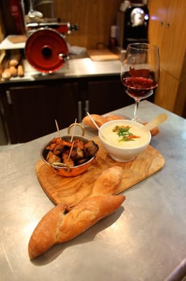 L’Avant Comptoir de la Terre by null L’Avant Comptoir de la Terre by null