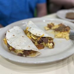 The Toasted Yolk Cafe - Brisket tacos