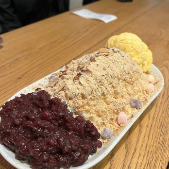 Cafe Noir - Injeolmi/red bean - Cafes Near Me - Federal Way, Washington