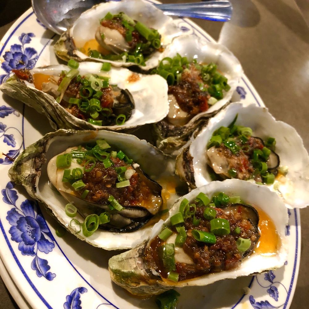 King Restaurant & Bar - Steamed oysters with XO sauce - Bars Near Me - Honolulu, Hawaii King Restaurant & Bar - Steamed oysters with XO sauce - Bars Near Me - Honolulu, Hawaii
