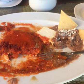 La Quimera - Desayuno ranchero... sorry for the half eaten picture!! Got carried away.. a bit spice but delicious if like spicy salsa - Latin American Near Me - Moroleón, GUA