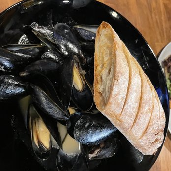 Beer Bones Taproom - Mussels - Beer Bar Near Me - Latham, New York