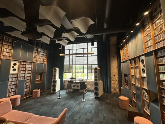 Memphis Listening Lab by null