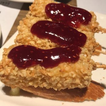 Ciutat Comtal - Crispy Camembert - Tapas Bars Near Me - Barcelona, B Ciutat Comtal - Crispy Camembert - Tapas Bars Near Me - Barcelona, B