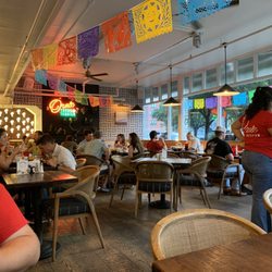 Orale Tacos + Tequila - Seating