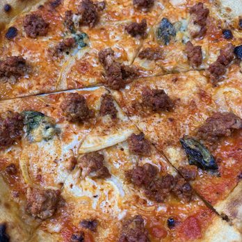 Gjelina - Housemade Chorizo, Tomato, Fennel, Fontina, Chili & Basil Pizza - New American Near Me - Venice, California Gjelina - Housemade Chorizo, Tomato, Fennel, Fontina, Chili & Basil Pizza - New American Near Me - Venice, California