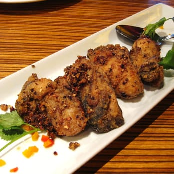 Banana Leaf - Fresh [fried] oysters in peppercorn & garlic butter sauce (6.20.10) - Malaysian Near Me - Vancouver, British Columbia