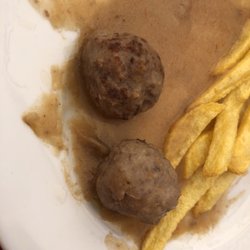 La Taurina - Meatballs, after many had been consumed. Larger dish than expected, was tasty and filling.