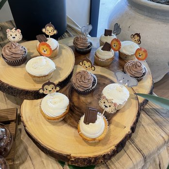 Mo' Butter Bakery - Cupcake - Desserts Near Me Mo' Butter Bakery - Cupcake - Desserts Near Me