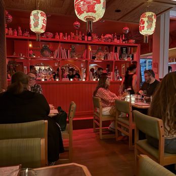 Yaowarat - Inside - Thai Near Me - Portland, Oregon Yaowarat - Inside - Thai Near Me - Portland, Oregon