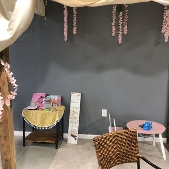 The Gathering Bakery - the dining area with a table and chairs - Bakeries Near Me - Radcliff, Kentucky