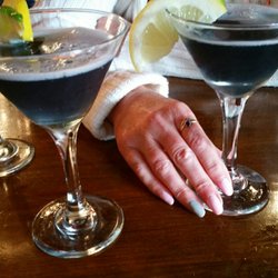 The Martini Bar - Wonderful atmosphere with awesome drinks.