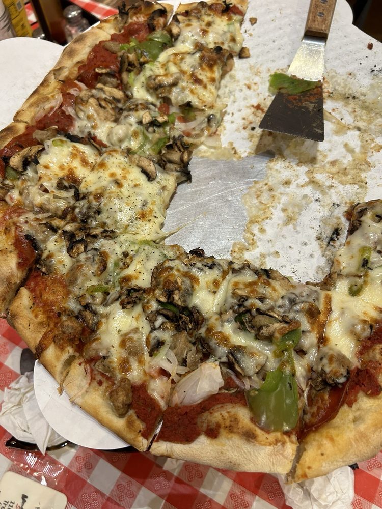Scott's Pizza Kitchen Logo