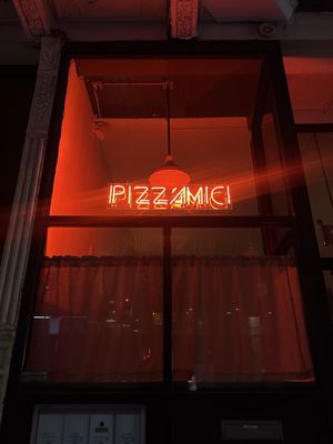 PIZZ'AMICI by null