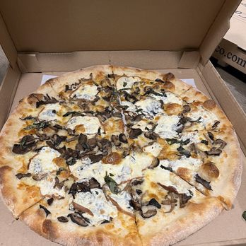 Dough & Co. Pizza - Truffle honey pizza - Pizza Near Me - Huntington, New York Dough & Co. Pizza - Truffle honey pizza - Pizza Near Me - Huntington, New York