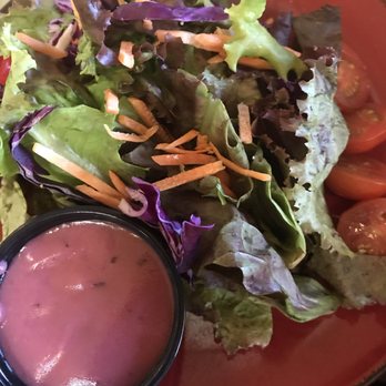 Linn's Restaurant - Garden salad - American Near Me - Cambria, California
