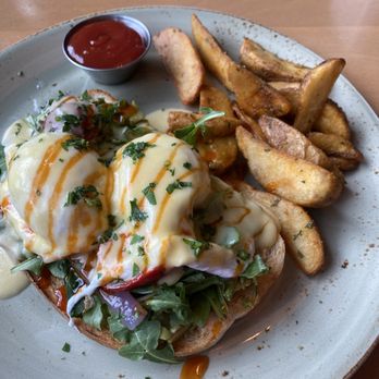 Milestones Restaurants - Avocado toast $20 sept 2025 - Canadian (New) Near Me - West Vancouver, British Columbia