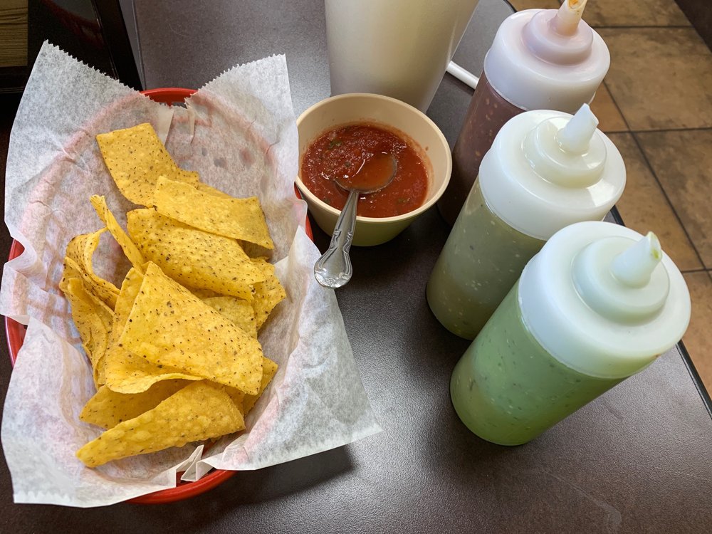 LOS BURRITOS TAPATIOS 484 Roosevelt Rd, Glen Ellyn, Illinois 100