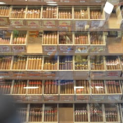 Estanco Casa Fuster - Habanos selection at Casa Fuster