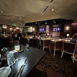 Feinstein's at Hotel Carmichael - View from the booth