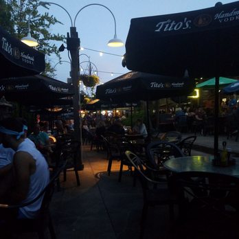 Redhawk Grille - Patio - American Near Me - Painesville, Ohio
