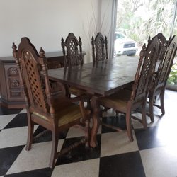 Anita's Antiques & Estate Sales