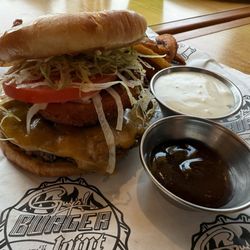 Guy's Burger Joint - The ringer