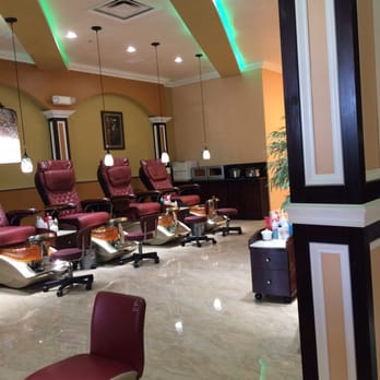 Metro Nails & Spa - Spacious, luxuriously appointed salon - Nail Salons Near Me - Stuart, Florida