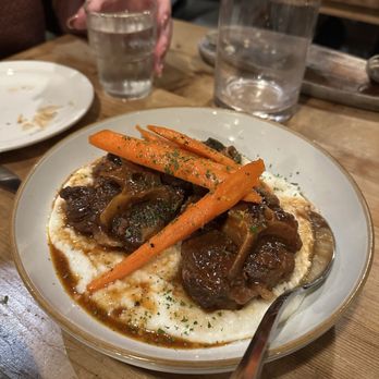 Top Hatters Kitchen and Bar - Oxtail - Asian Fusion Near Me - San Leandro, California Top Hatters Kitchen and Bar - Oxtail - Asian Fusion Near Me - San Leandro, California
