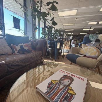 Daily Grind - Coffee & Tea Near Me - Nashville, Tennessee