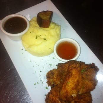 The Spitfire Pub - Cast Iron Buttermilk Fried Chicken with homemade corn bread - Bars Near Me - Windsor, Ontario