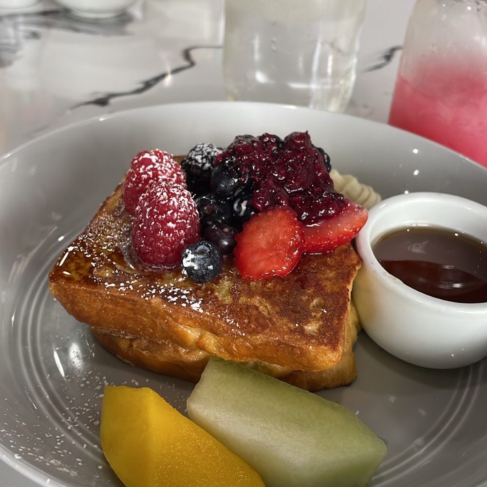 Trumbull Cafe & Grill - French toast - Cafes Near Me - Trumbull, Connecticut Trumbull Cafe & Grill - French toast - Cafes Near Me - Trumbull, Connecticut