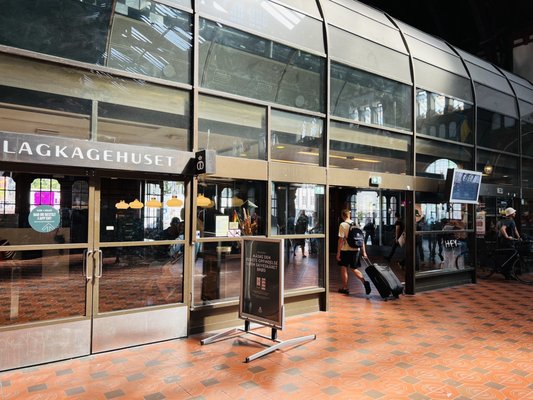 Copenhagen Central Station by null