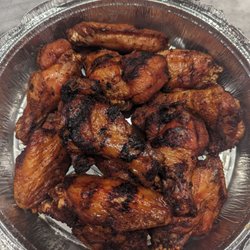 Kelcar Q BBQ - Wings (all dry but gives you an array of sauces)
