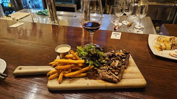 Vinum Japanese Fusion & Bar by null