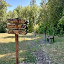 Dirksen Nature Park - Excellent signage helps with navigation